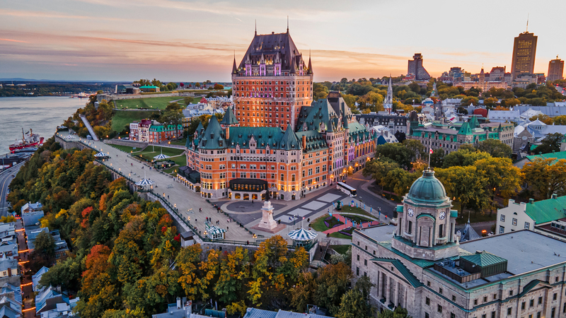 Give a festive twist to your fall at Fairmont Le Château Frontenac!