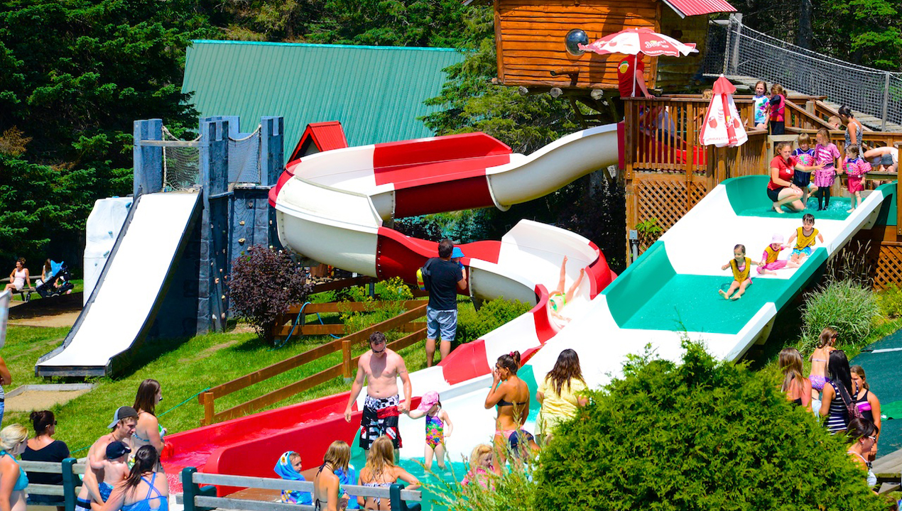 Experience Christmas in summer at Village du Père Noël — Enjoy fall in